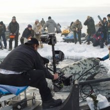 Drew Barrymore,Tim Blake Nelson e John Krasinski sul set di Qualcosa di straordinario