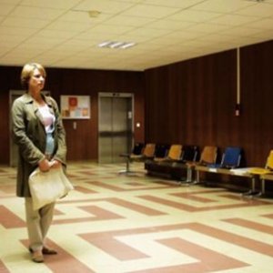 Looking for Simon (Auf der Suche): Corinna Harfouch in una scena