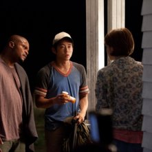 The Walking Dead: IronE Singleton, Steven Yeun e Lauren Cohan nell'episodio Sopravvivere