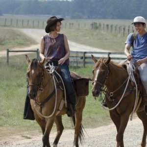 The Walking Dead: Lauren Cohan e Steven Yeun nell'episodio La rosa di Cherokee