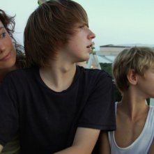 A little closer: Sayra Player, Eric Baskerville e Parker Lutz in una scena del film