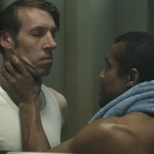 Ghosted: Craig Parkinson in una scena del film
