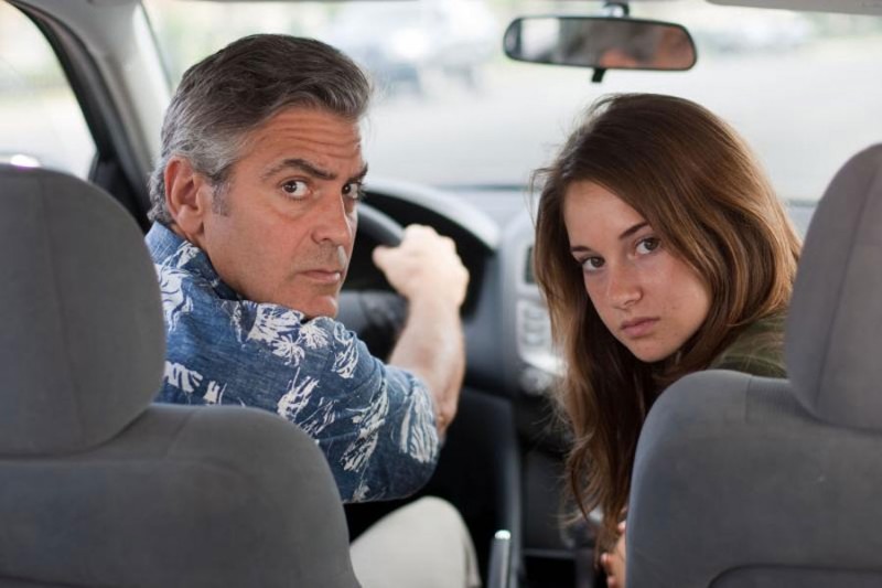 George Clooney In Auto Con Shailene Woodley In Una Scena Del Film The Descendants 222146