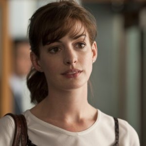 La bellissima Anne Hathaway in una scena del romantico One Day