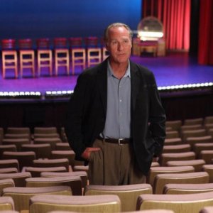 Parenthood: Craig T. Nelson nell'episodio Hard Times Come Again No More