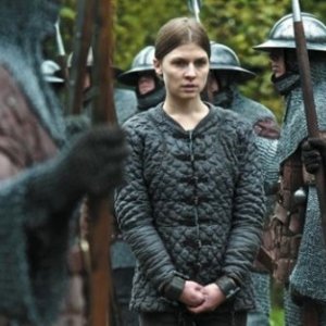 Clémence Poesy nel drammatico Jeanne Captive (2011)