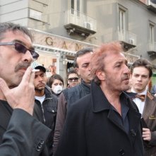 Patrizio Rispo nei panni di Nicolino Amore in una scena del film L'era legale