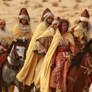 Il principe del deserto, Liya Kebede a cavallo in una scena tratta dal film