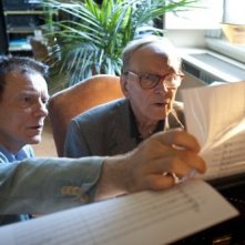 Massimo Ranieri ed Ennio Morricone discutono del commento musicale della commedia televisiva Questi fantasmi
