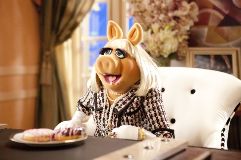 Miss Piggy in una scena de I Muppet