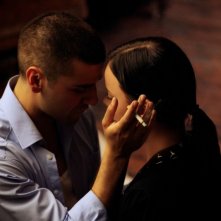 Abbie Cornish e Oscar Isaac nel film Edward e Wallis (2011)