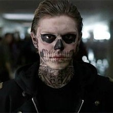 American Horror Story Evan Peters Col Make Up Da Scheletro Nell Episodio Halloween Part 2 Stagione 1 222920