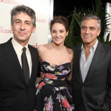 George Clooney con Alexander Payne e Shailene Woodley sul red carpet della premiere di The Descendants a Beverly Hills