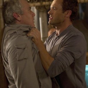 Terra Nova: Jason O'Mara e Damien Garvey nell'episodio Proof