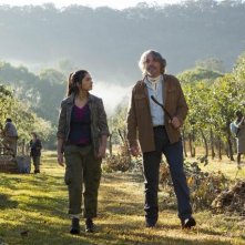 Terra Nova: Naomi Scott e Robert Coleby nell'episodio Proof