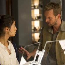 Terra Nova: Naomi Scott e Rod Hallett nell'episodio Proof