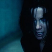 Underworld: Il risveglio, lo sguardo malvagio di Kate Beckinsale in una scena del film