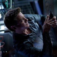 Jeremy Renner in un'impegnativa scena di Mission: Impossible - Protocollo Fantasma