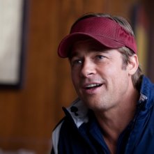 Un bel primo piano di Brad Pitt tratto dal film L'arte di vincere - Moneyball