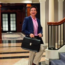 Cambio Vita: Jason Bateman sorridente in una scena del film