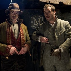 Sherlock Holmes: Gioco di ombre, Jude Law e Robert Downey Jr. ancora nei panni di Sherlock Holmes e Watson