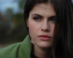 Alexandra Daddario contro le critiche: 'Non sono una cattiva attrice, come potevo essere candidata agli Emmy?'