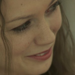 Bad Posture: Tabatha Shaun in una scena del film