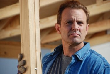 Michael Biehn in una scena dell'horror Bereavement