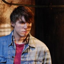 Nolan Gerard Funk in una scena dell'horror Bereavement