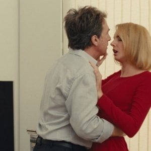 The Art of Love: François Cluzet e Frédérique Bel in una scena