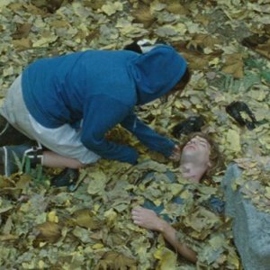 Rachel Hurd-Wood con Harry Treadaway in Hideaways