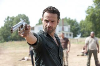 The Walking Dead: Andrew Lincoln in una scena dell'episodio Muore la speranza