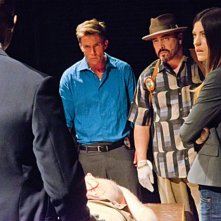 Dexter: Desmond Harrington, David Zayas e Jennifer Carpenter nell'episodio Get Gellar