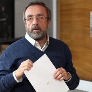 Il giallo di Via Poma: Silvio Orlando sulle tracce dell'assassino di Simonetta