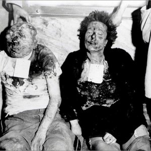 Il corpo del duce: i cadaveri di Benito Mussolini e Claretta Petacci in obitorio mostrati in una scena del film