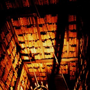 L'Arcano Incantatore - scenografia della torre Biblioteca firmata da G. Pirrotta