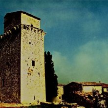 L'Arcano Incantatore -scenografia di Giuseppe Pirrotta - esterno della torre Biblioteca