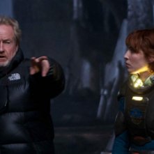 Ridley Scott Illustra Una Scena Alla Sua Protagonista Noomi Rapace In Prometheus 224498