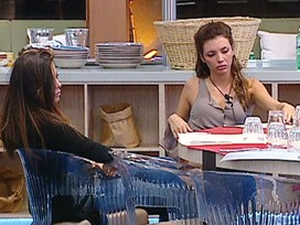 Grande Fratello 12: Floriana e Ilenia discutono dopo un litigio