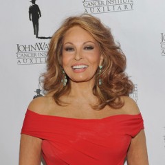 Raquel Welch e Bo Derek guest star in CSI Miami