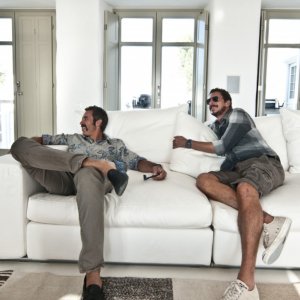 Luca Bizzarri e Paolo Kessisoglu in una scena della commedia Immaturi - Il viaggio