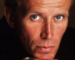Star Trek 2: Peter Weller entra nel cast, Del Toro rinuncia al ruolo