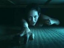 Bag of Bones: Annabeth Gish in una scena dell'adattamento televisivo di Mucchio d'Ossa di Stephen King