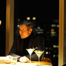 Carey Mulligan, Michael Fassbender e James Badge Dale in una scena del film Shame