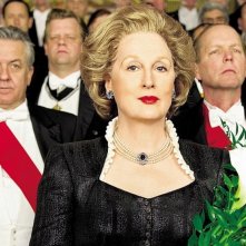 Iron Lady: Meryl Streep con lo sguardo fiero nei panni di Margaret Thatcher in una scena del film