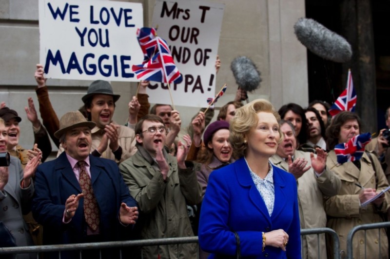 Iron Lady Meryl Streep Nel Ruolo Di Margaret Thatcher Tra La Folla In Una Scena Del Film 225386