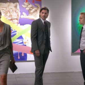 Nikolaj Coster-Waldau insieme a Aksel Hennie e Synnøve Macody Lund in una scena del film Headhunters