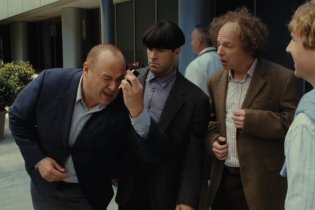 Trailer - The Three Stooges