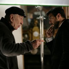 Giuliano Montaldo sul set del film L'industriale con Pierfrancesco Favino