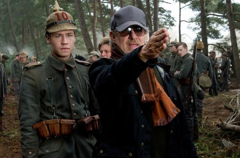 Steven Spielberg Insieme A David Kross Sul Set Di War Horse 225779